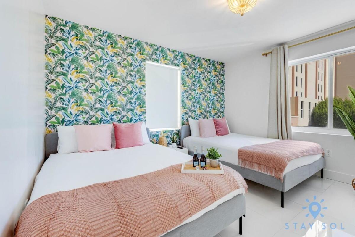 Free Parking, Bay View, Pool, Step To Beach Hollywood Ngoại thất bức ảnh