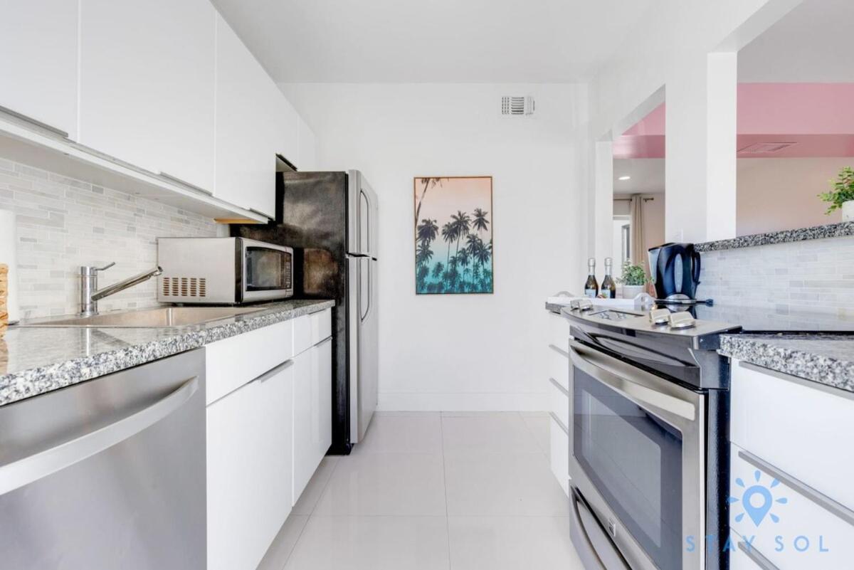 Free Parking, Bay View, Pool, Step To Beach Hollywood Ngoại thất bức ảnh